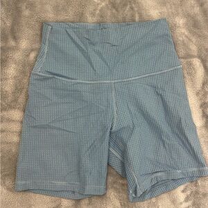 Lululemon shorts 4” size 6